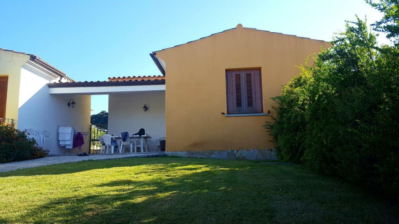 Casa I Falchi Будоні Екстер'єр фото